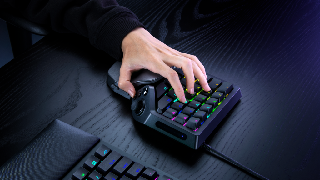 Razer Tartarus V2 Pro analog optical switches